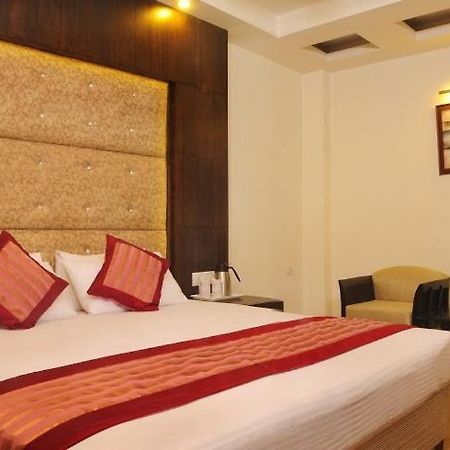 Hotel City Height - Delhi Ncr Id Not Accepted Нью-Делі Екстер'єр фото