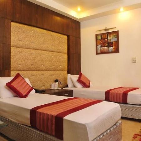 Hotel City Height - Delhi Ncr Id Not Accepted Нью-Делі Екстер'єр фото