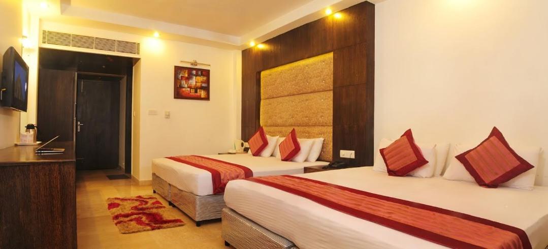 Hotel City Height - Delhi Ncr Id Not Accepted Нью-Делі Екстер'єр фото