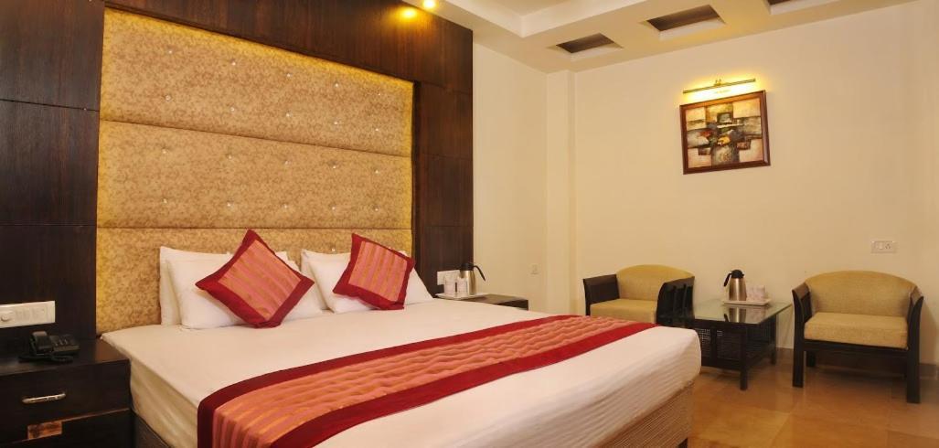 Hotel City Height - Delhi Ncr Id Not Accepted Нью-Делі Екстер'єр фото