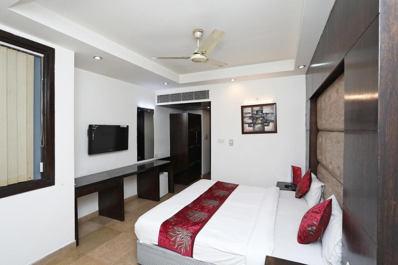 Hotel City Height - Delhi Ncr Id Not Accepted Нью-Делі Екстер'єр фото